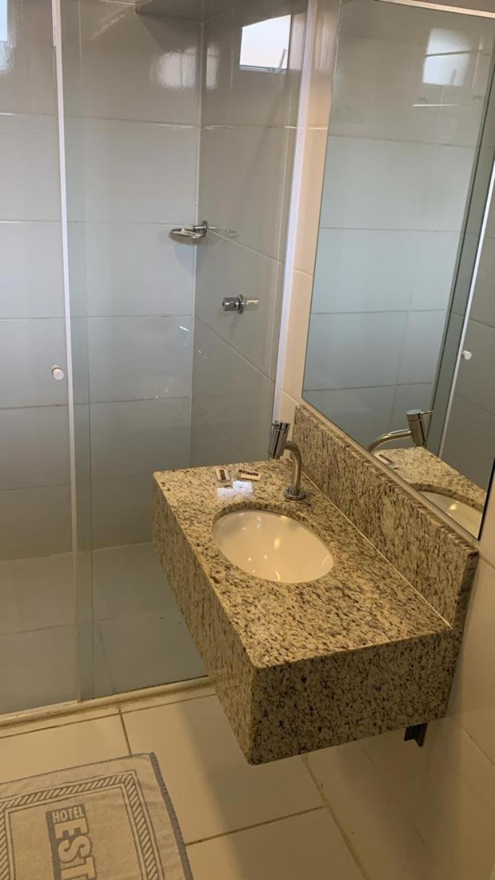 Hotel Estacao Баруери Екстериор снимка
